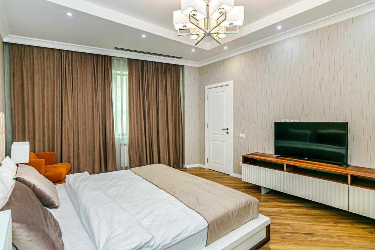 Isr Baku Family Hotel Apartment 4 Bedroom 외부 사진