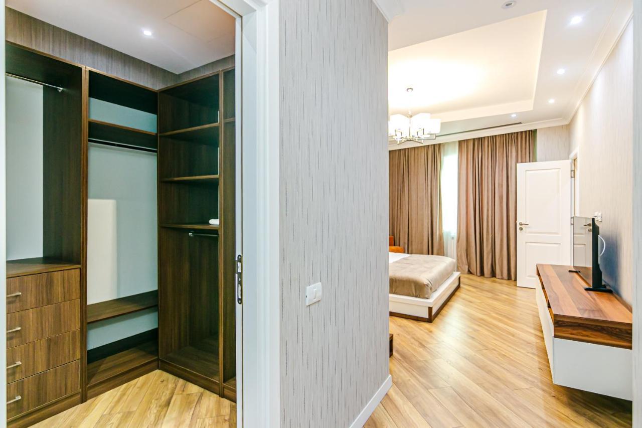 Isr Baku Family Hotel Apartment 4 Bedroom 외부 사진